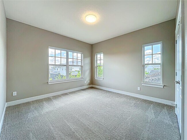 Building Photo - 9421 Dugard Ct