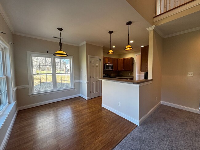 Building Photo - 181 New Hampshire Ct