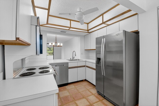 Building Photo - 1850 Homewood Blvd