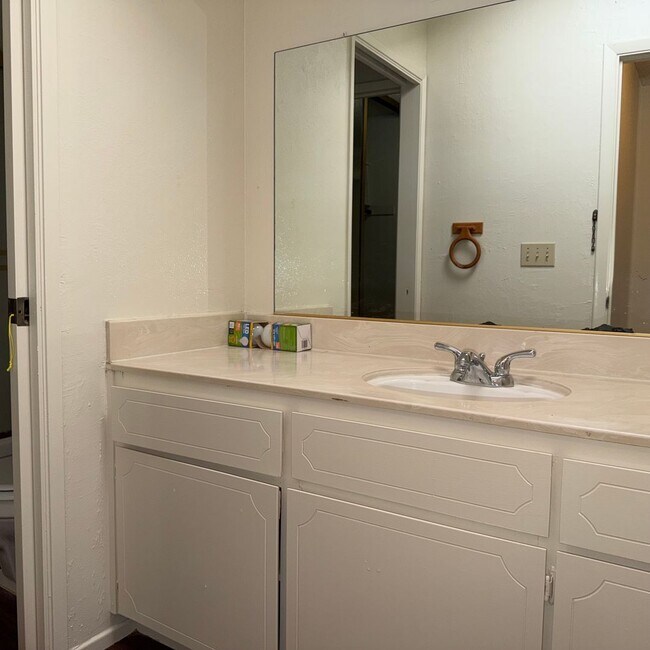 Building Photo - 7735 Las Lilas Ct