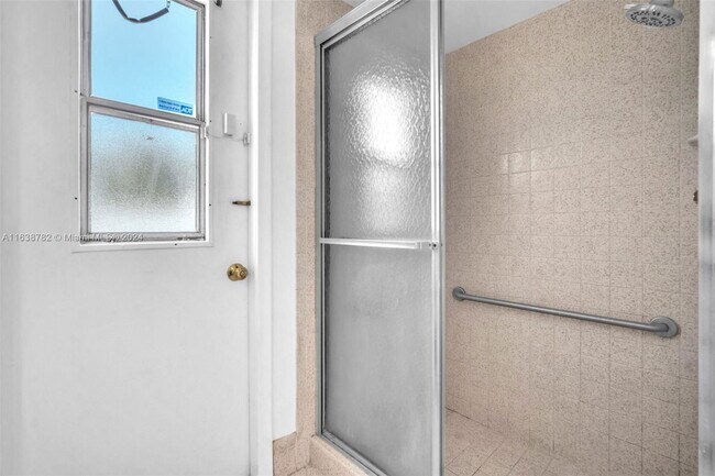 Building Photo - 13340 NW 8th Ct