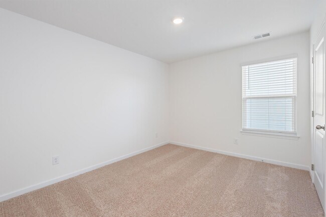 Building Photo - 133 Kaley Ln