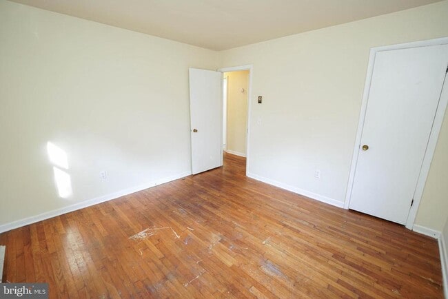 Building Photo - 5629 Rip Wil Dr