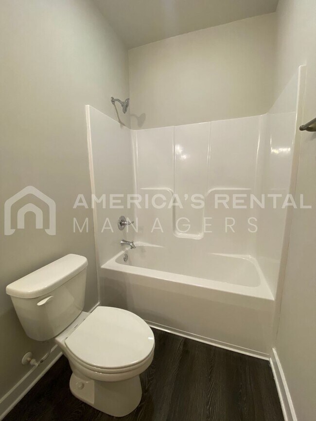 Building Photo - Home for Rent in Weaver AL... Coming Soon!