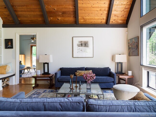 Building Photo - 56 Great Spruce Ln