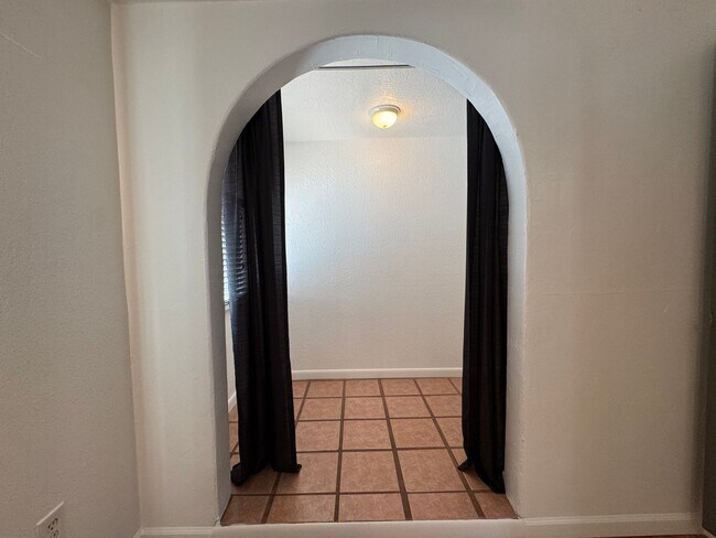 Building Photo - 3BR/2BA/2CG, with POOL, 1,396 sq.ft. rental in Sierra Vista, AZ