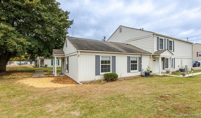 Building Photo - 2621 Thornbrier