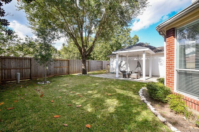 Building Photo - 2114 Thistlerock Ln