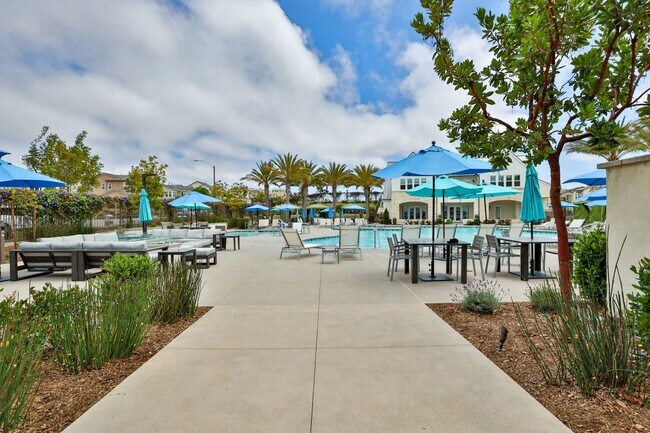 Building Photo - Gorgeous 4 Bedroom and 3 Bath Home in Chula vista/Otay Ranch Area