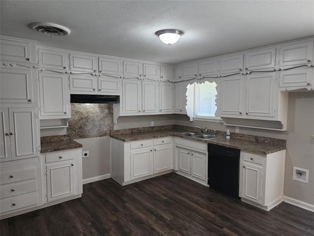 Building Photo - 4405 Wedgmont Cir S
