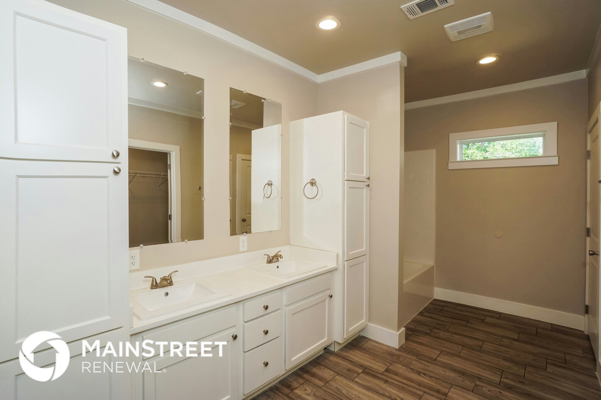 Building Photo - 278 Corliss
