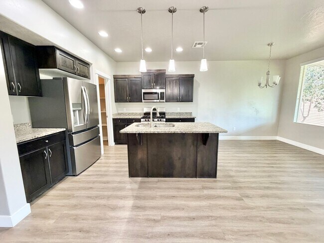 Building Photo - 5973 S Kastra Ln