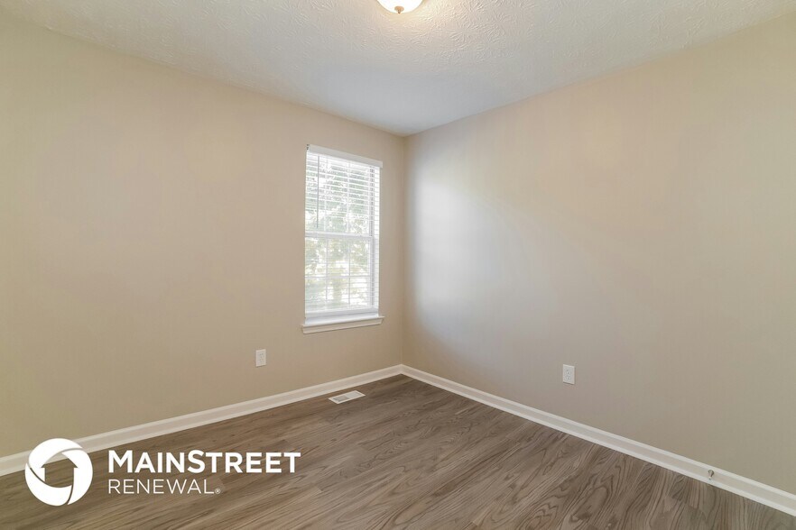 Building Photo - 3145 Medina Dr