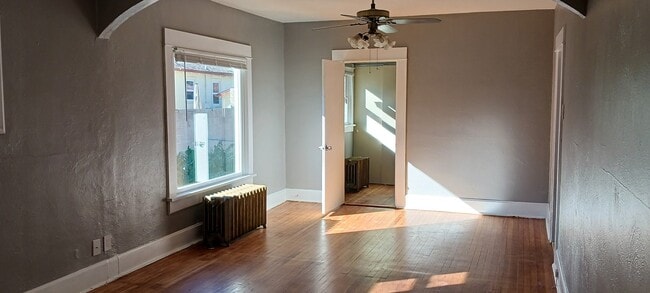 Building Photo - 3185 S Sherman St