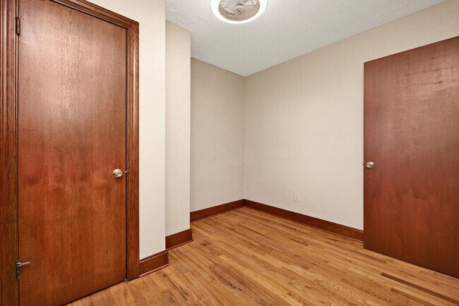 Building Photo - 414 Churchill Ct