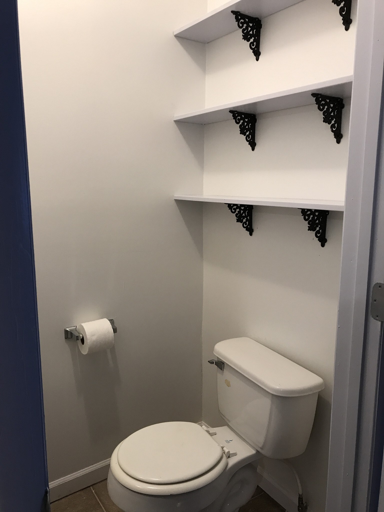 Half Bath / Powder Room - 2203 5th Ave