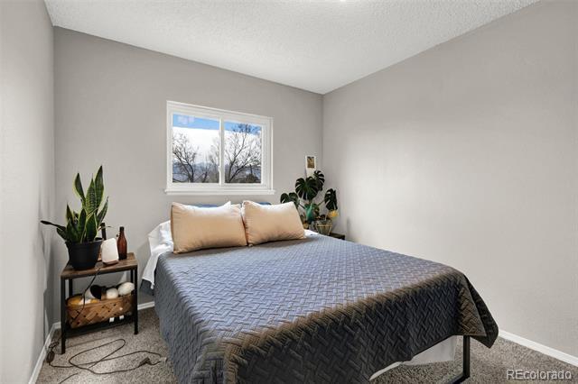 Building Photo - 3240 Post Oak Dr