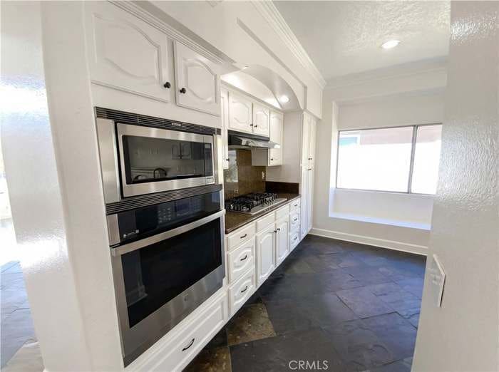 Building Photo - 3303 Deaver Dr