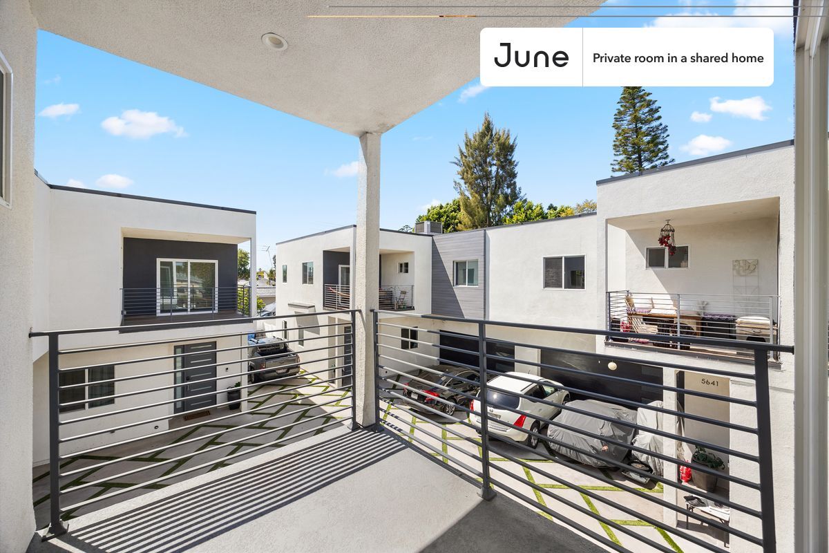 Building Photo - Room in Shared 4 bed/4 bath home