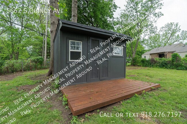 Building Photo - 5667 S Quincy Ave