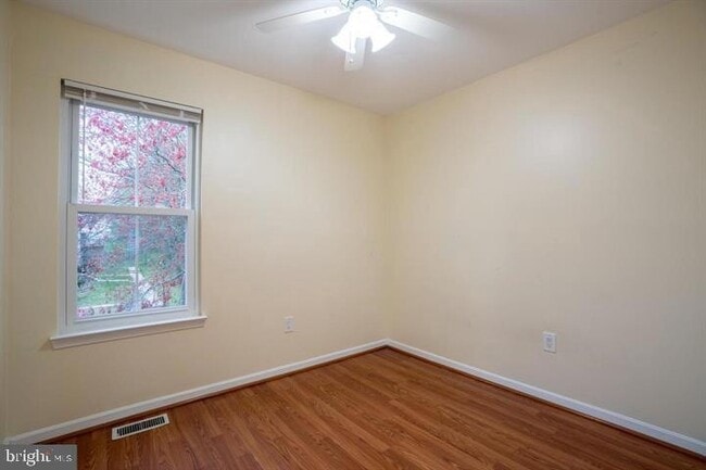 Building Photo - 3500 Vintage Spg Ter