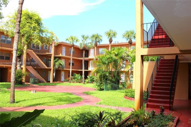 Building Photo - 1280 W 54th St