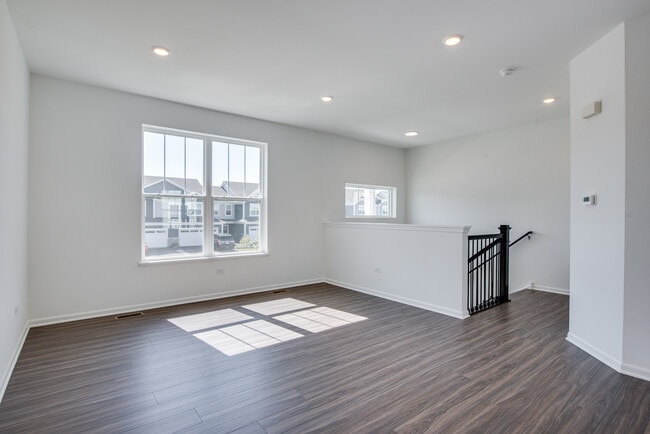 Building Photo - 25662 W Yorkshire Dr