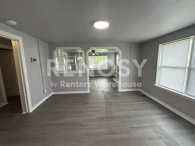 Building Photo - Charming 3 bedroom 1 bath home