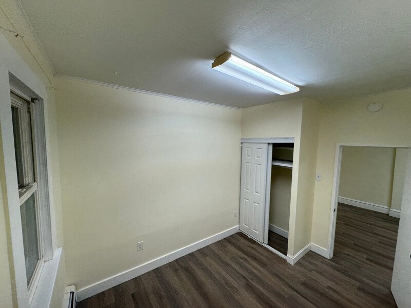 Building Photo - 135 W Market St