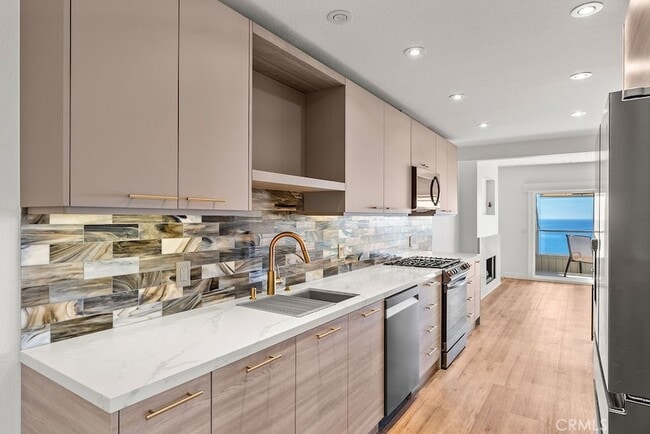 Building Photo - 21751 Ocean Vista Dr