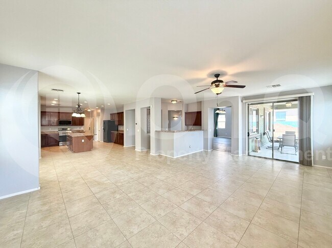 Building Photo - 4413 E Odessa Dr