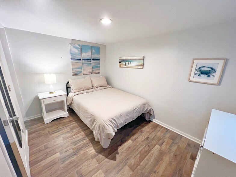 Building Photo - 855 C St