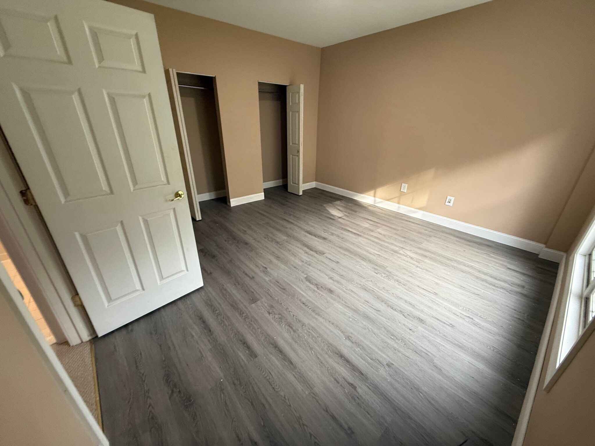 Building Photo - 8010 Tysons Oaks Ct