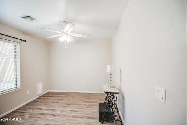 Building Photo - 43205 Roth Rd