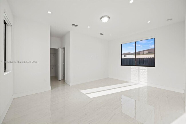 Building Photo - 12941 SW 227th St