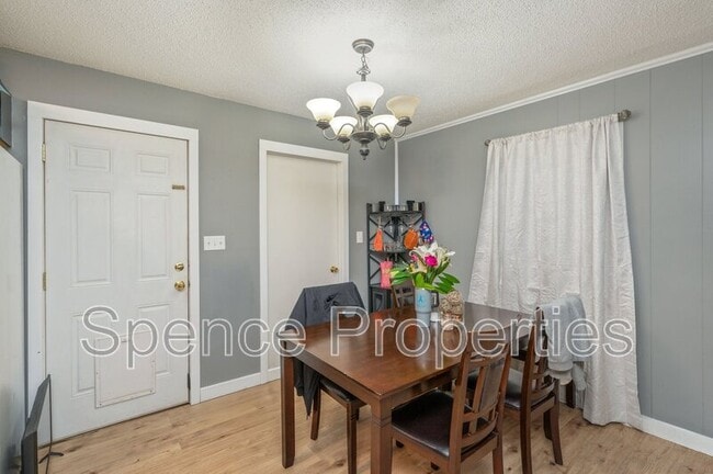 Building Photo - 113 Marimba St