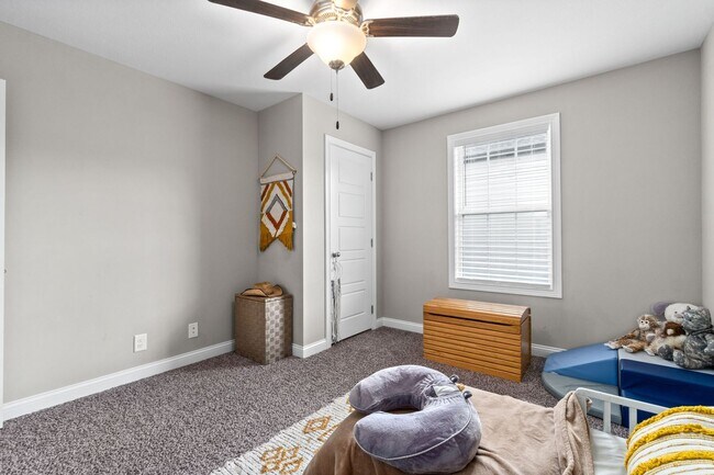 Building Photo - 601 Battery Ct