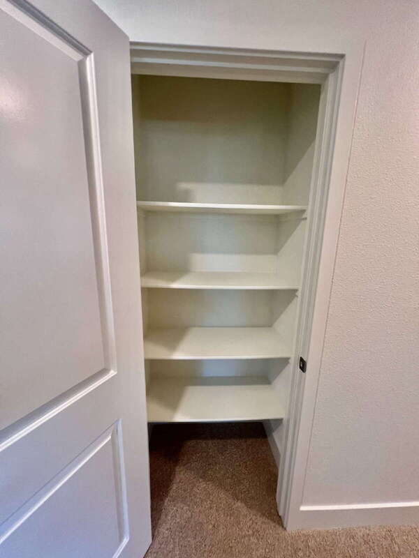 Building Photo - 3215 Center Dr