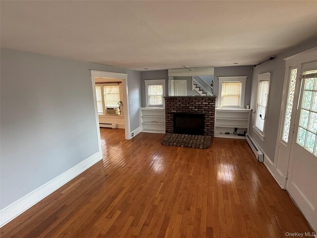 Building Photo - 15 Maple Grove St