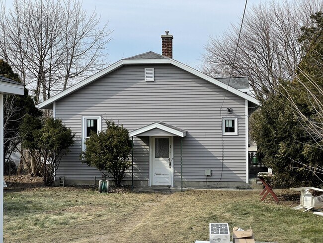 Building Photo - 1844 Monroe Ave NW