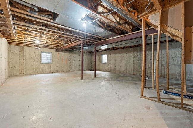 Building Photo - Lovely In Lakemoor