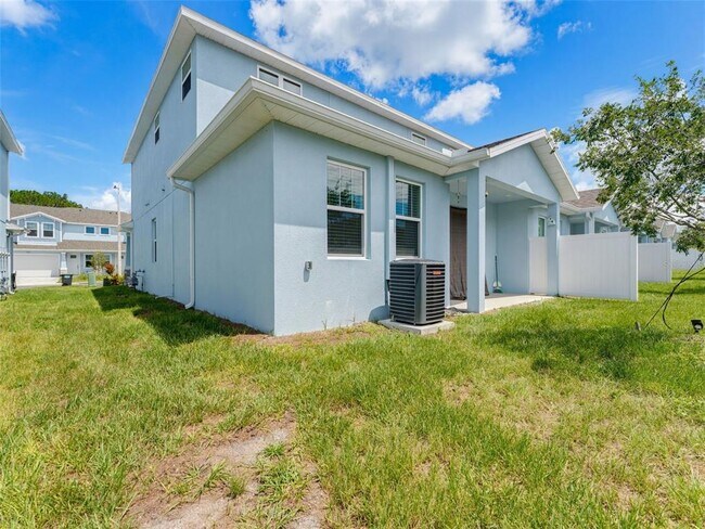 Building Photo - 2525 Mario Wy