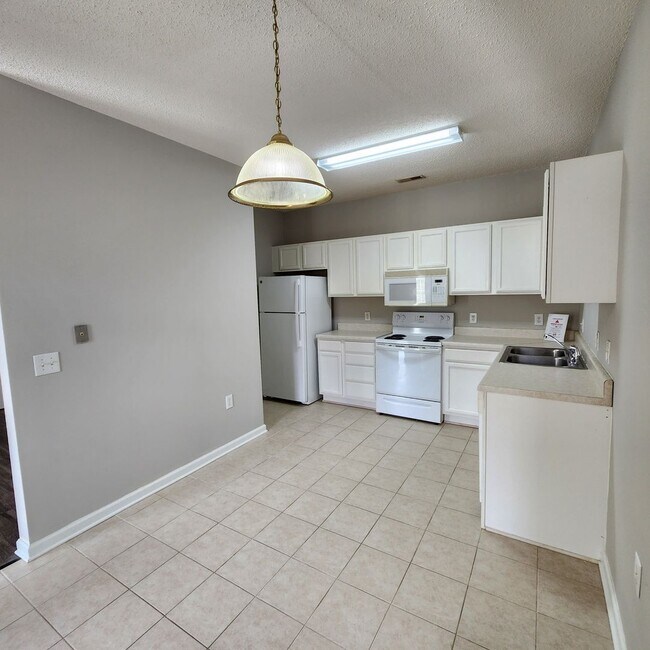 Building Photo - 2511 Friedland Pl