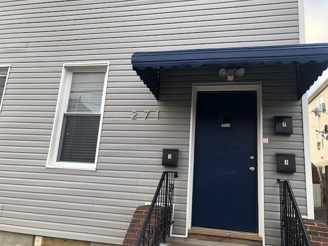 Primary Photo - 271 Hunterdon St