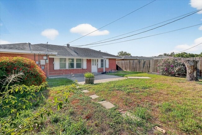 Building Photo - 4637 Calvin Dr