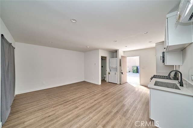 Building Photo - 8734 Ramsgate Ave