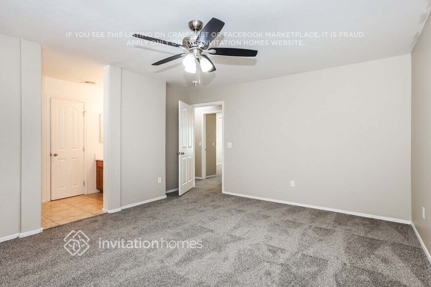 Building Photo - 1450 S Longspur Ln