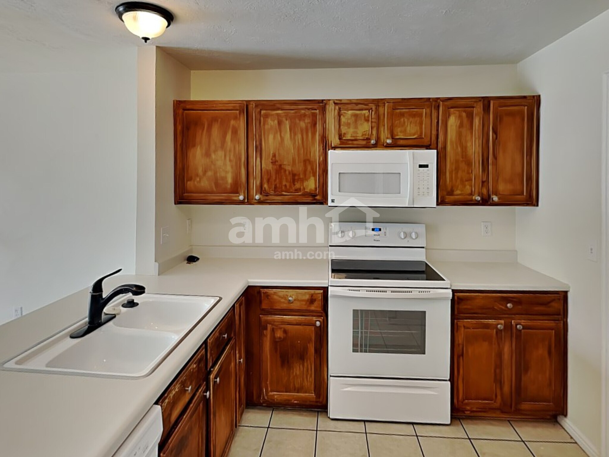 Building Photo - 1220 Lewis Peak Dr