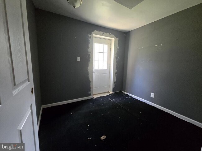 Building Photo - 1409 Rossiter Ct
