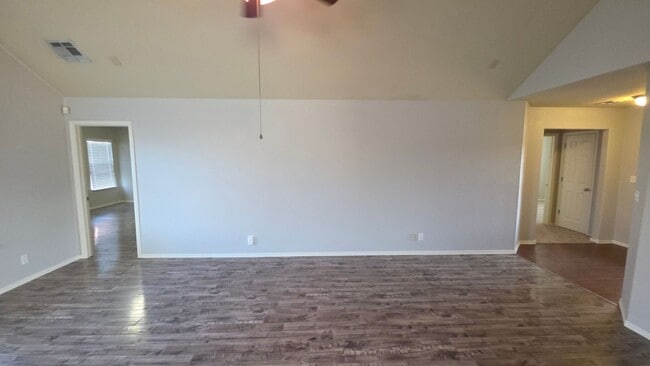 Building Photo - Clean 3 bed 2 bath  - Owasso schools